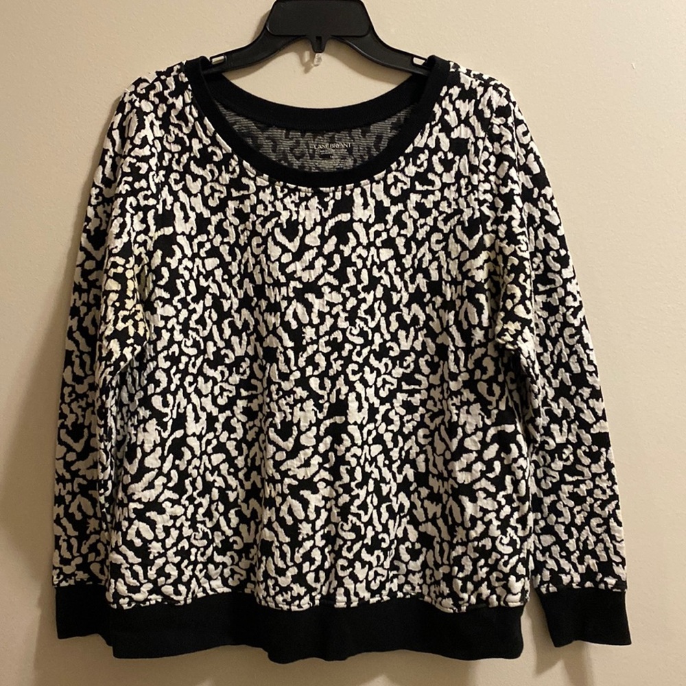 Sz 14/16 Lane Bryant Black & White Sweatshirt